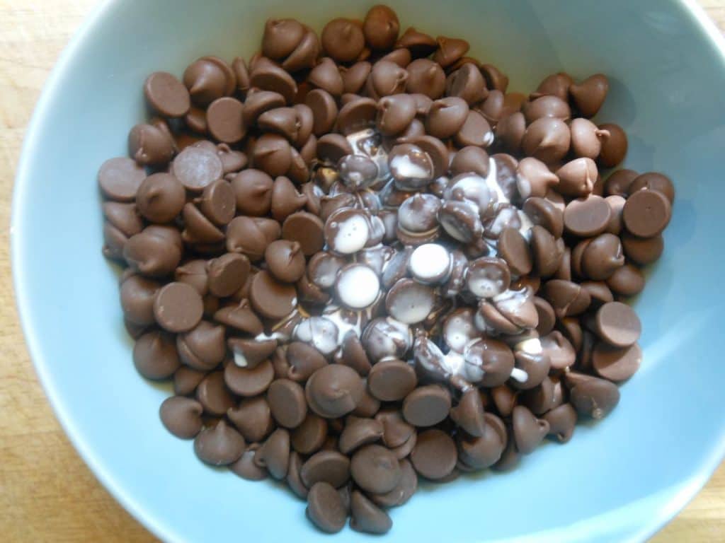 chocolate chips & heavy cream