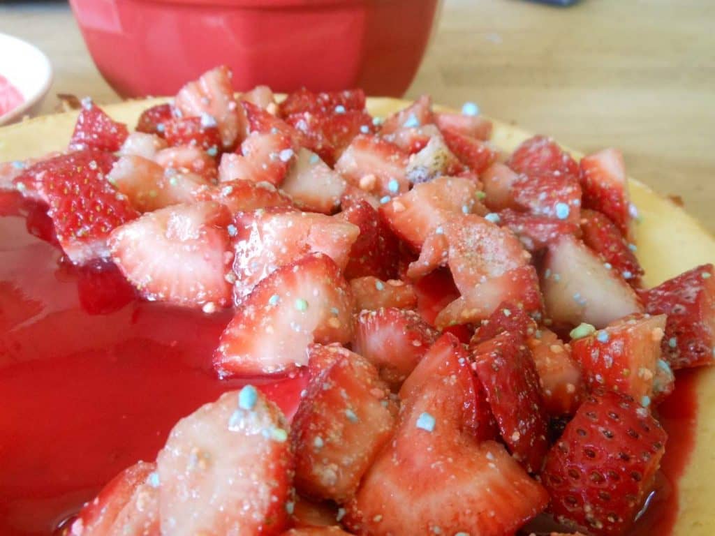 sweet and sour strawberry topping