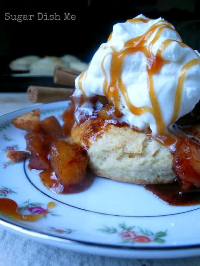 Bourbon Caramel Apple Shortcakes {Appreciation Post} Sugar Dish Me