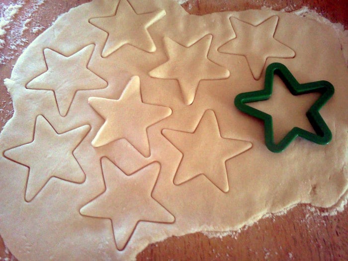 Homemade Christmas Ornaments made with Salt Dough - Only 3 Ingredients!