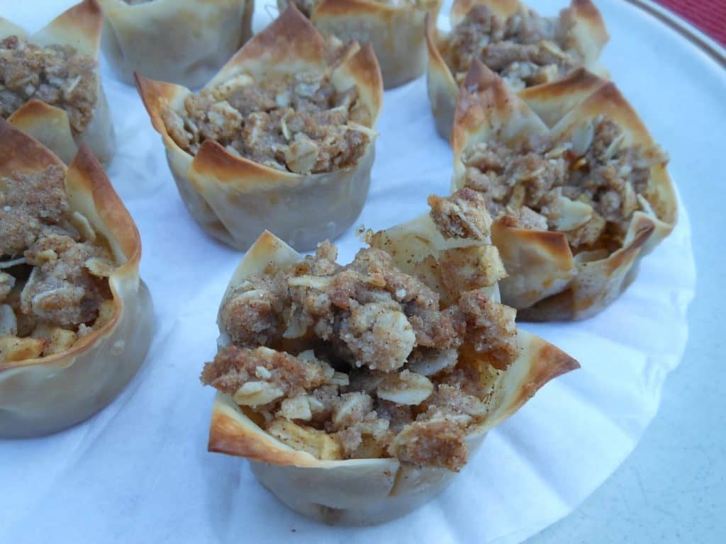 Mini Apple Pies with Wonton Wrappers