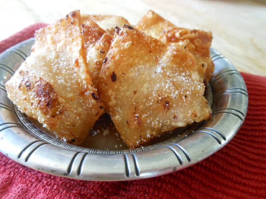 Mini Fried Apple Pies with Wonton Wrappers