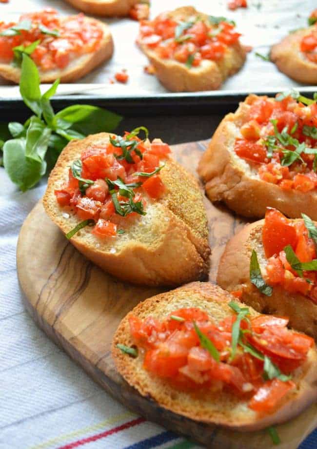 Fresh Tomato Bruschetta - Sugar Dish Me