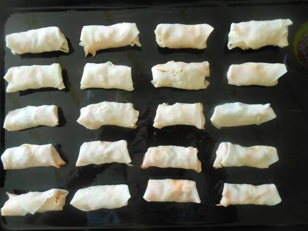 buffalo chicken rolls ready to bake