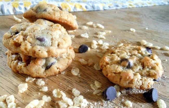 Cereal Crunch Chocolate Chip Peanut Butter Cookies