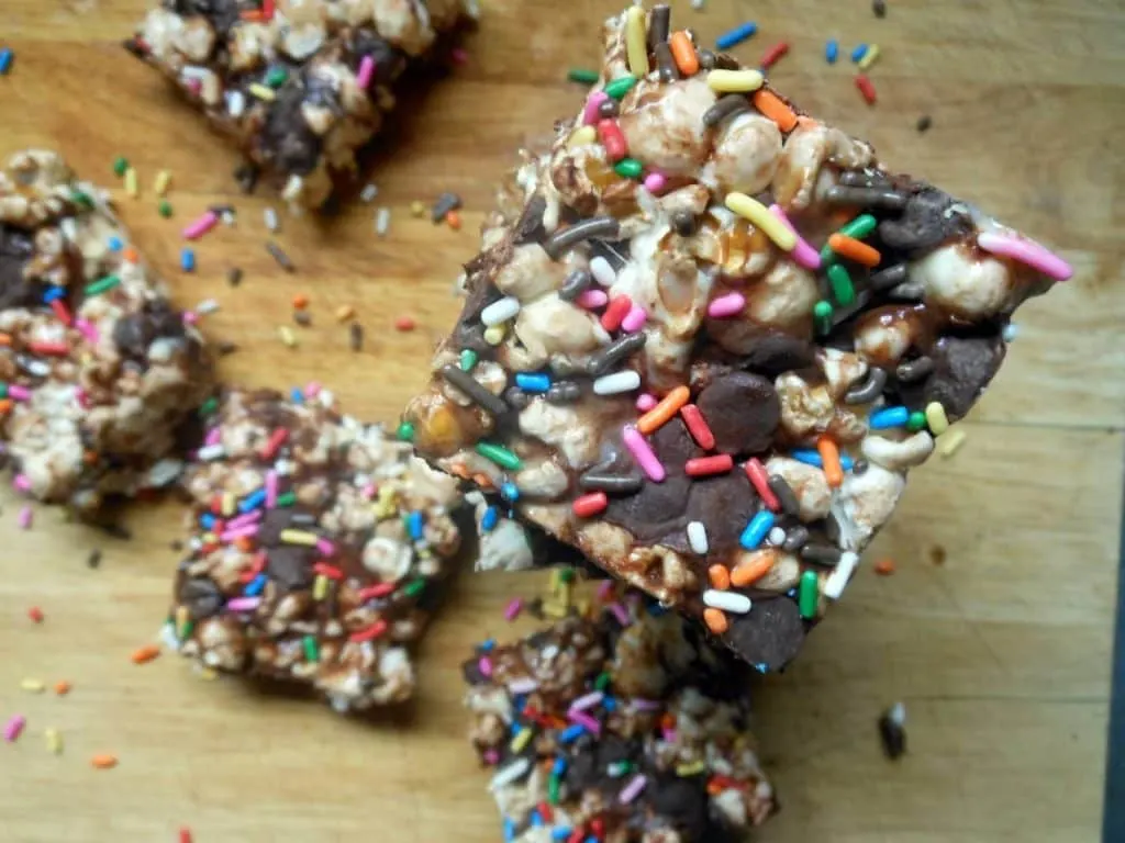 Marshmallow Chocolate Popcorn Treats