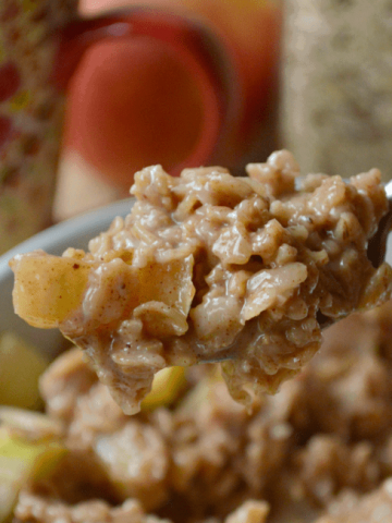 Apple Cinnamon Oatmeal From Scratch