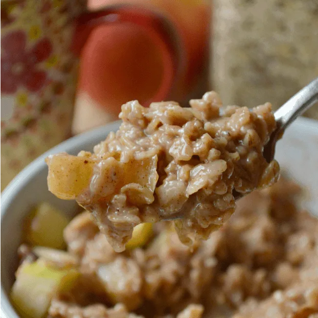 Apple Cinnamon Oatmeal From Scratch