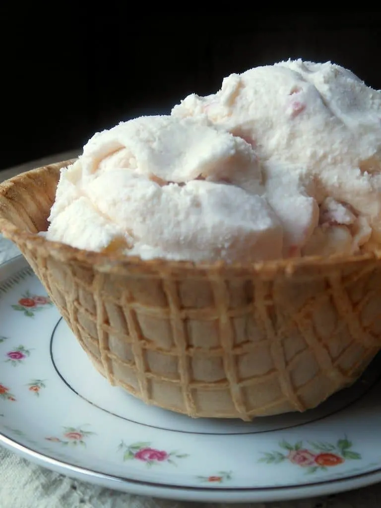 Strawberry Pie Ice Cream
