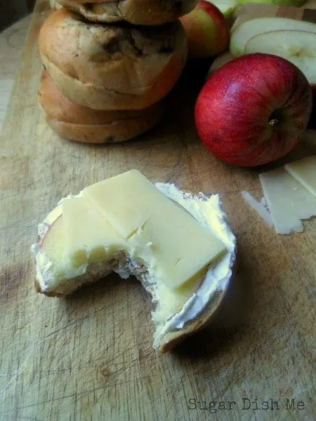 Apple Cheddar Bagel Snack