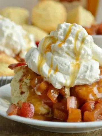 Bourbon caramel Apple Shortcakes Recipe