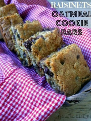 Raisinet Oatmeal Cookie Bars