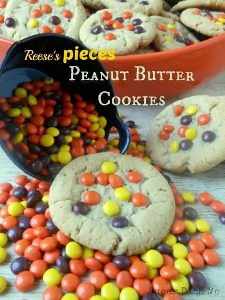 Reese's Cookie Skillet Shareable Party Size Dessert, Peanut Butter and  Chocolate Chip Mix Easy DIY Baking Kit, Christmas Stocking Stuffer for Boys  and