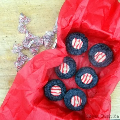 Cookie Cups with Candy Cane Kisses