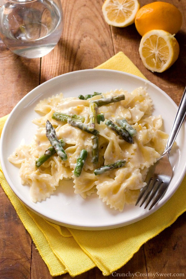 Creamy Lemon and Asparagus Pasta via Crunchy Creamy Sweet; Meal Plans Made Simple