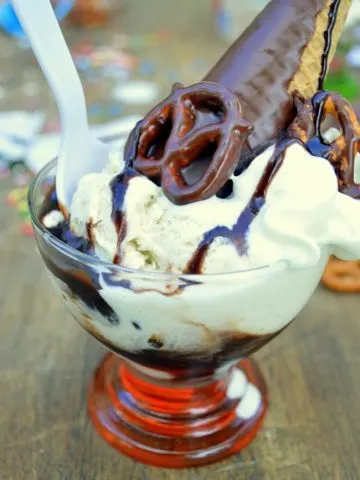 Chubby Hubby Ice Cream Sundae Cones