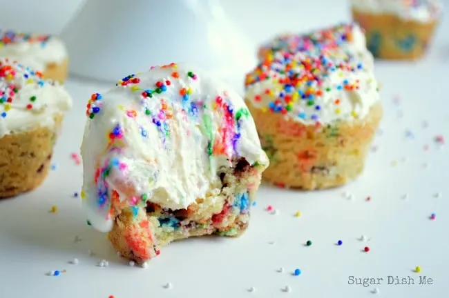 Mini Funfetti Cheesecake Cookie Cups