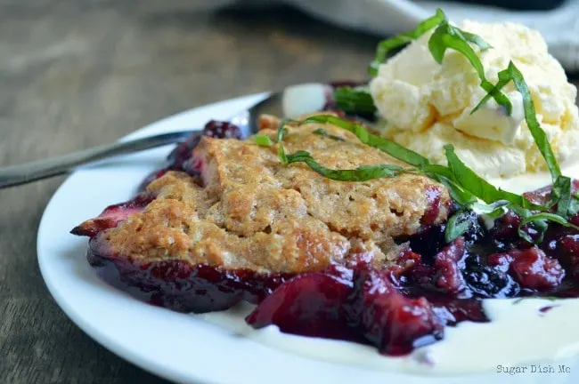 Berry Cobbler with Whole Wheat Crust