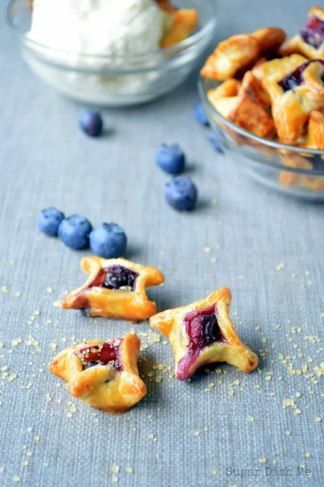 Pie Crust Bites with Blueberries