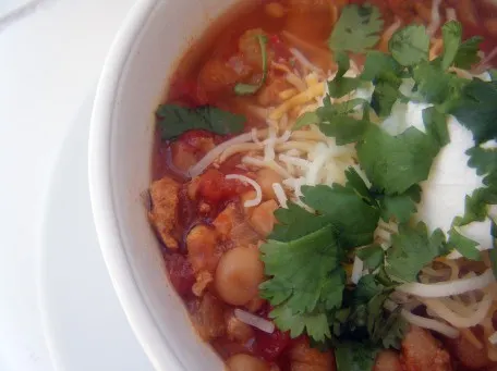 Slow Cooker Mexican Style Chicken Chili