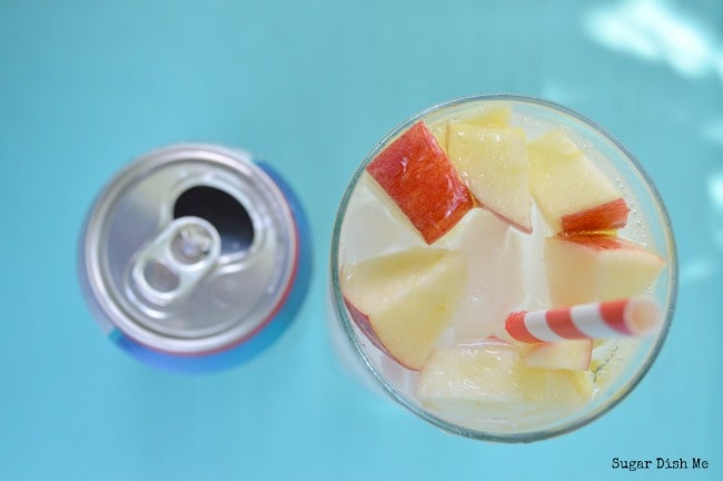 Sparkling Water with Apples and Honey