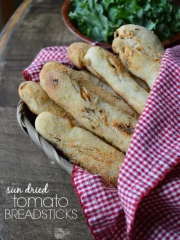 Easy Sun Dried Tomato Breadstick Recipe