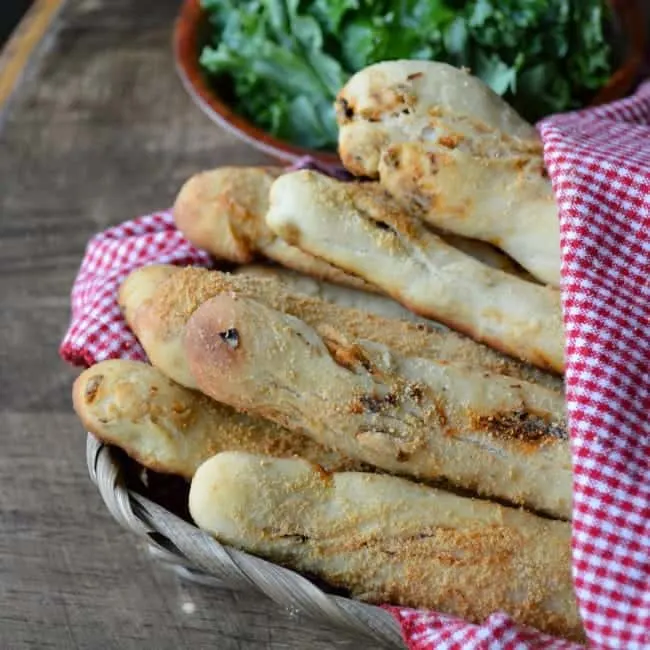 Easy Homemade Breadstick Recipe