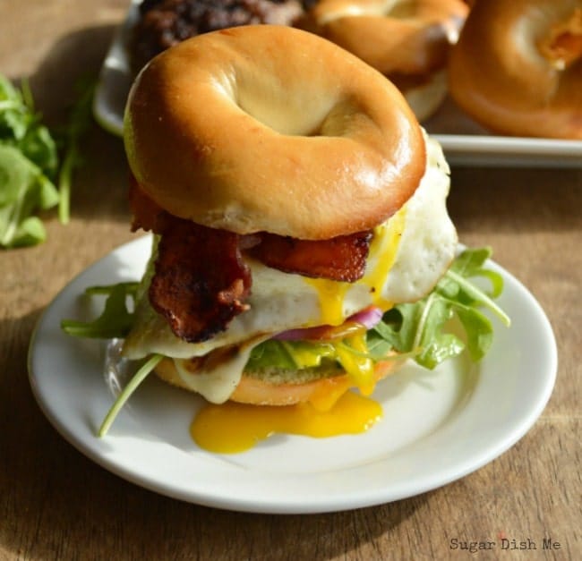 Breakfast Burgers with Maple Sriracha Aioli | Sugar Dish Me