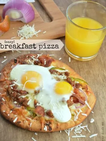 Easy Breakfast Pizza on Naan