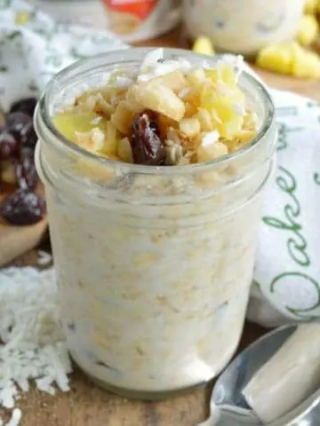 Overnight Oats Recipe with Pineapple and Coconut