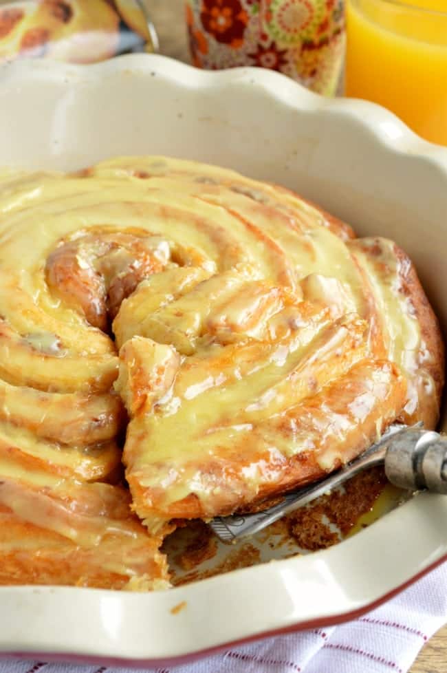 Easy Sweet Roll Pie Recipe