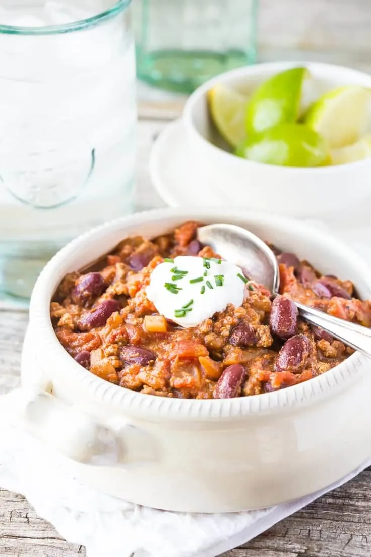 Easy Ground Beef Chili via Tea and Biscuits