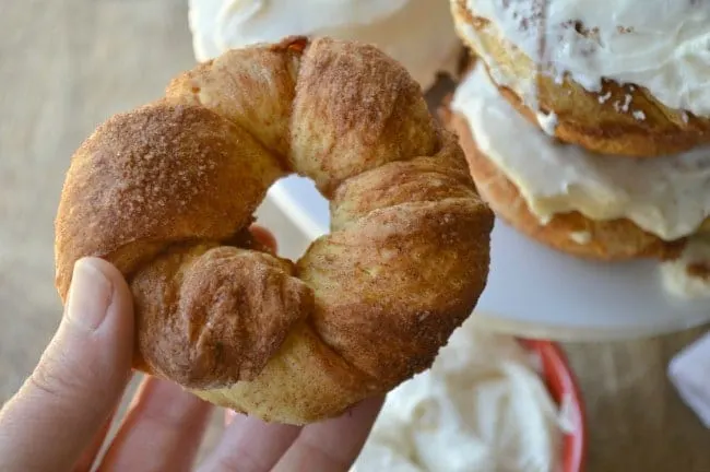 Cinnamon Roll Donut Recipe