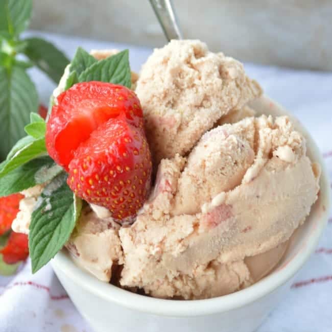 Strawberry Ice Cream with Rum Recipe
