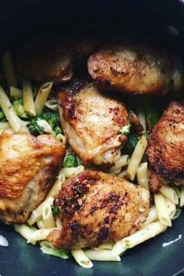 One Pot Garlic Chicken Thighs with Broccoli and Penne