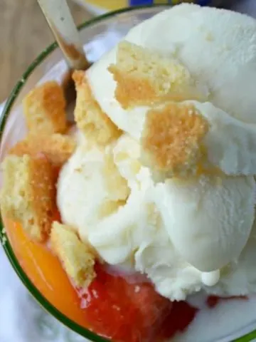 10 Minute Fruit Cobbler Recipe