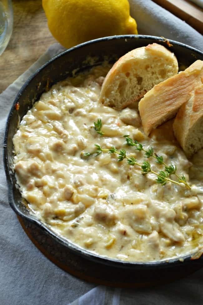 Cheesy White Wine Dip with Chicken