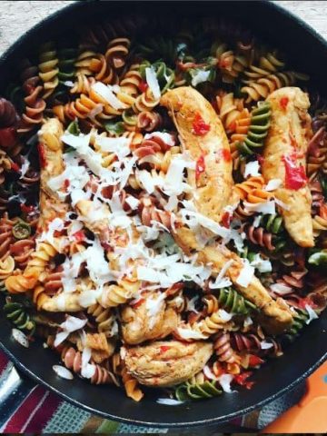 One Pot Chicken Tomato Pasta Recipe