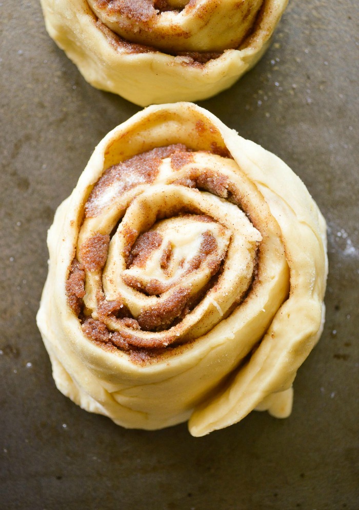 How to make a Giant Cinnamon Roll