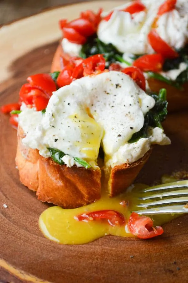 Whipped Feta Breakfast Crostini Recipe