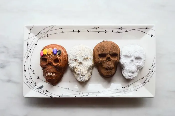 Black Magic Skull Cakes decorated for Halloween!