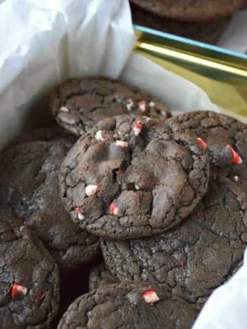 Peppermint Hot Chocolate Brownie Cookies