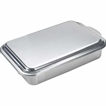 Nordic Ware Classic Metal 9x13 Covered Cake Pan